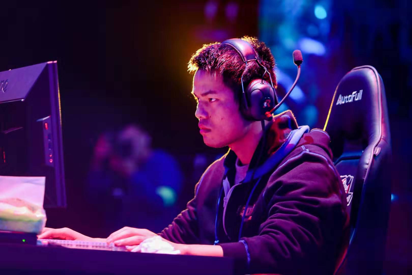 中场大将卡 中场大将卡