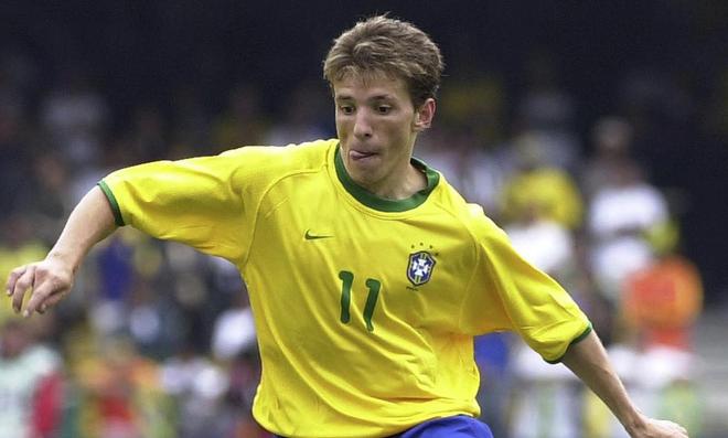 他常常通过 他常常通过